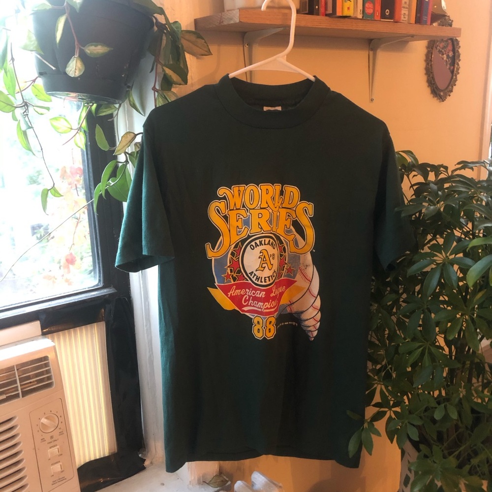 vintage Oakland Athletics World Series tshirt